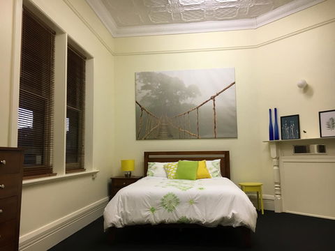 BELMONT 11 Bedroom Home In The Heart Of Victor Harbor - Holiday Sunshine Coast 0