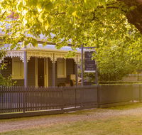 Belmont at Beechworth 2 bedrooms 2 bathrooms 2 couples - Sunshine Coast Tourism