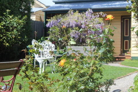 Benambra Bed & Breakfast - Sunshine Coast Tourism 0