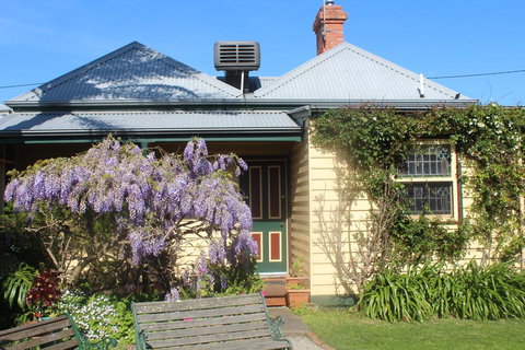 Benambra Bed & Breakfast - Sunshine Coast Tourism 3