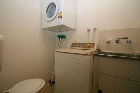Benny's 3/25 Park Road - Sunshine Coast Tourism 1