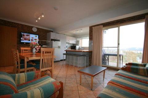 Benny's 3/25 Park Road - Sunshine Coast Tourism 0