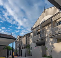 Benson Court Motel - Holiday Sunshine Coast