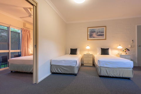 Benson Court Motel - Holiday Sunshine Coast 2
