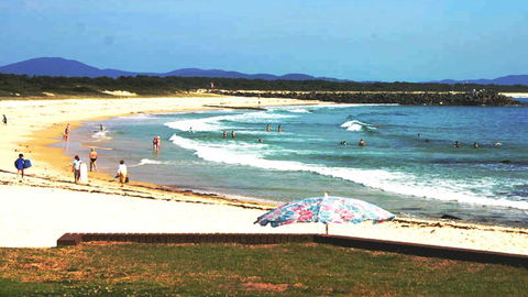 Bentley 3 - North Street - Sunshine Coast Tourism 3