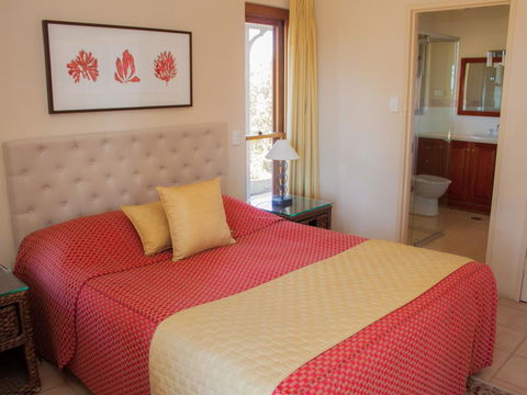 Berenbell Vineyard Retreat - Holiday Sunshine Coast 3