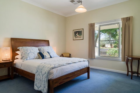 Berkeley Street Townhouse - Sunshine Coast Tourism 2