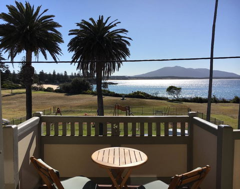 Bermagui Beach Hotel - Holiday Sunshine Coast 0