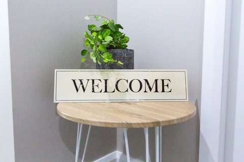 Best Central Wagga Townhouse - Holiday Sunshine Coast 1