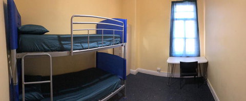 Best Hostel - Sunshine Coast Tourism 1