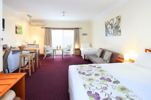 Best Western The Henry Parkes Tenterfield - Sunshine Coast Tourism 2