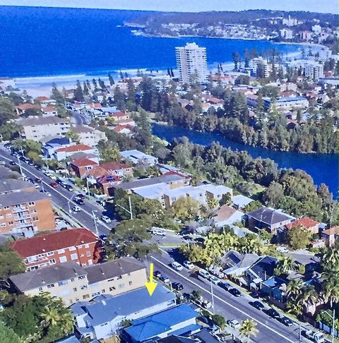 Between Two Beaches - Sunshine Coast Tourism 3