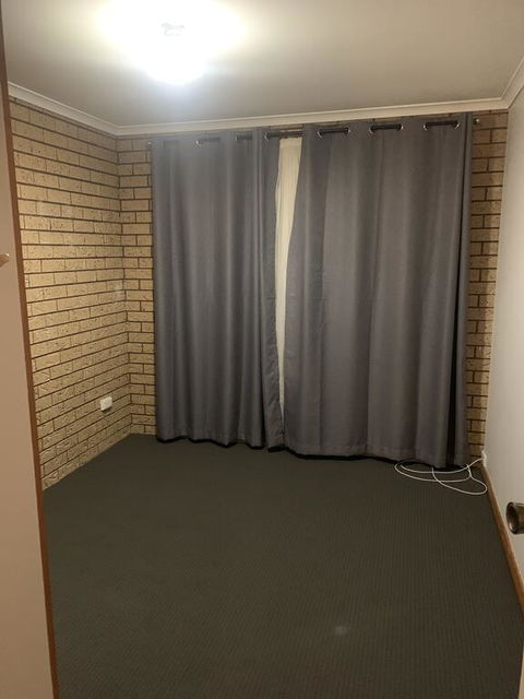 Bevan Street Lavington - Sunshine Coast Tourism 0