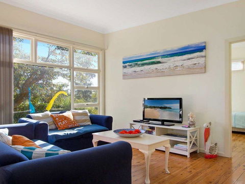 BiJ's On The Beach - 200 Metres To The Water - Sunshine Coast Tourism 0