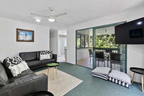 Billabong - Sunshine Coast Tourism 1