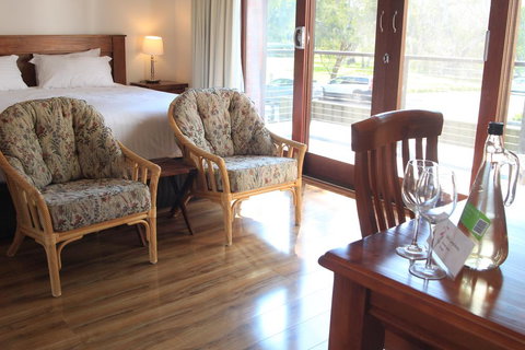 Birdwood Motel - Sunshine Coast Tourism 2