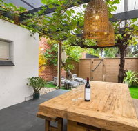 Blackbird at Arlo's - The heart of Glenelg - Wifi - Sunshine Coast Tourism