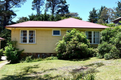 Blackheath Holiday Cabins - Sunshine Coast Tourism 1
