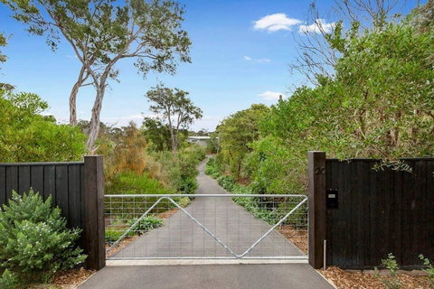 Blairgowrie Beach Retreat - Sunshine Coast Tourism 0