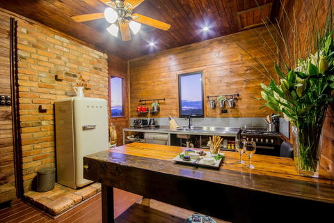 Blaxland's Cottage - Sunshine Coast Tourism 3