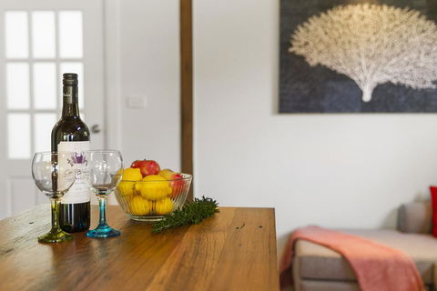 BLUE APPLE LODGE - Sunshine Coast Tourism 1
