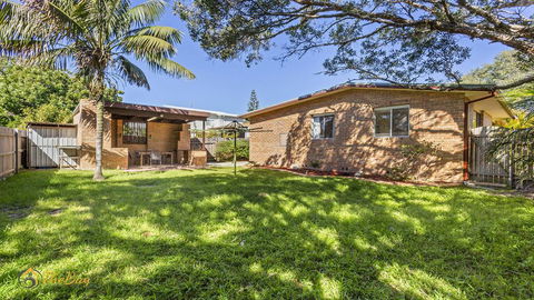 Blue Fish - 41 Boulder Bay Road - Sunshine Coast Tourism 1