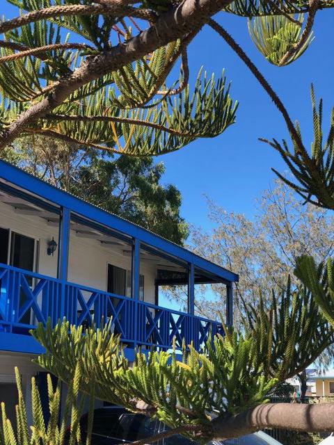 Blue Sky Escapes Beach House Ledge Point - Sunshine Coast Tourism 0
