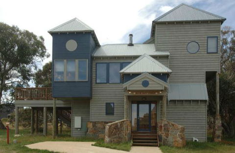 Blue Sky Lodge - Holiday Sunshine Coast 0