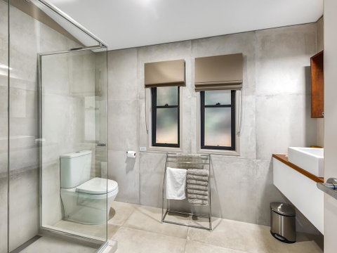 Blue Summit Cottages - Holiday Sunshine Coast 2