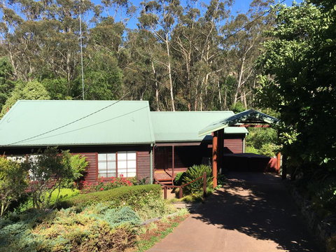 Bluebell Cottage - Sunshine Coast Tourism 0