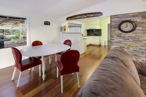 Bluff View River House - Stunning Riverfront - Holiday Sunshine Coast 2