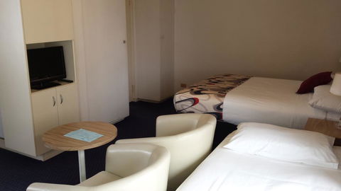 Boat Harbour Motel - Sunshine Coast Tourism 1