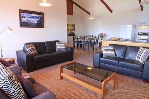 Bogong 2 - Sunshine Coast Tourism 2