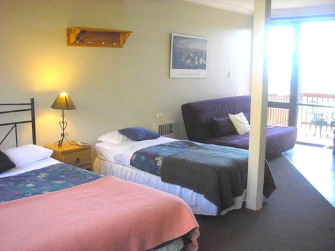 Bogong 3 - Sunshine Coast Tourism 1
