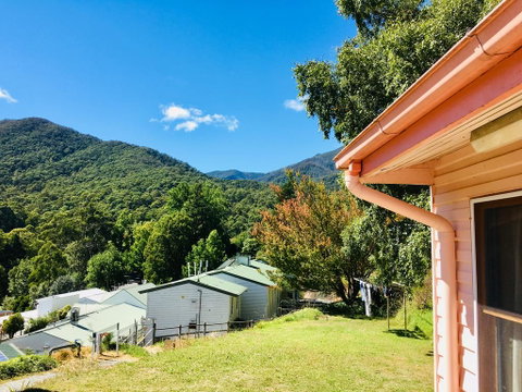 Bogong Village - Sunshine Coast Tourism 3
