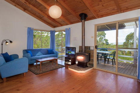 Bombina Cottages - Sunshine Coast Tourism 0