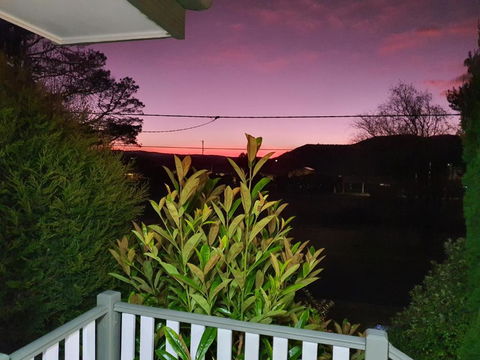The Junction Estate COOL CALM COZY A Home N Host Property - Holiday Sunshine Coast 1