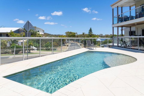 THE Peace POD - Holiday Sunshine Coast 0