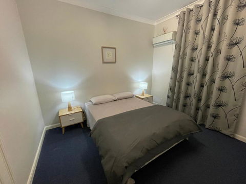 The Pink House - Holiday Sunshine Coast 1