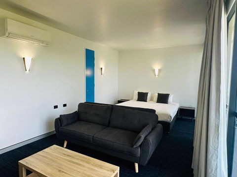 Thornton Executive Hotel - Holiday Sunshine Coast 2