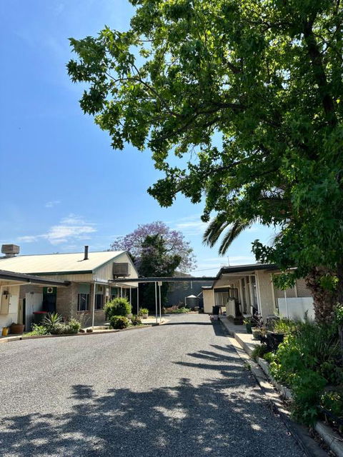The Shamrock Hotel Balranald - Holiday Sunshine Coast 3
