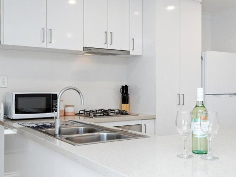 Three Bedroom, Two Bathroom Family Home - Sunshine Coast Tourism 3