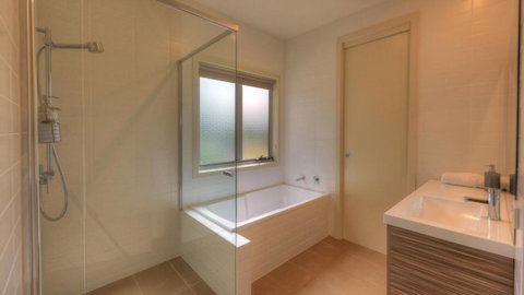 Tides Reach - Sunshine Coast Tourism 2