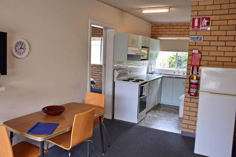 Wards Holiday Flat 2 - Holiday Sunshine Coast 2