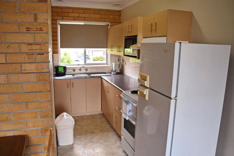 Wards Holiday Flat 6 - Holiday Sunshine Coast 2