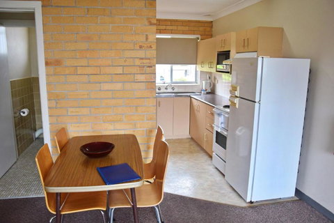 Wards Holiday Flat 6 - Holiday Sunshine Coast 3