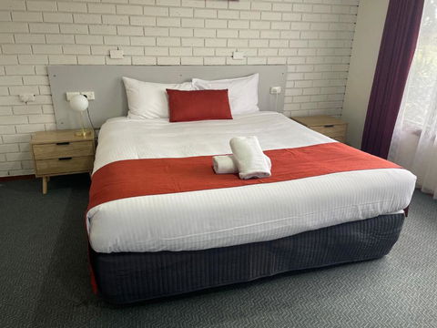 Warragul Views Motor Inn - Sunshine Coast Tourism 0