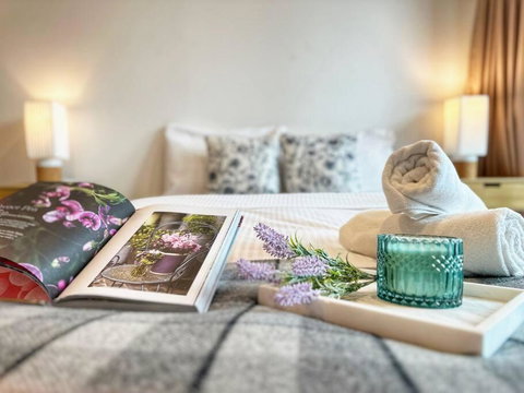 WE107 - 2 BR Modern Apartment With Study Room - Holiday Sunshine Coast 0