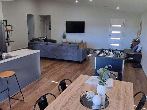 Wellington Marina70 - Sunshine Coast Tourism 3