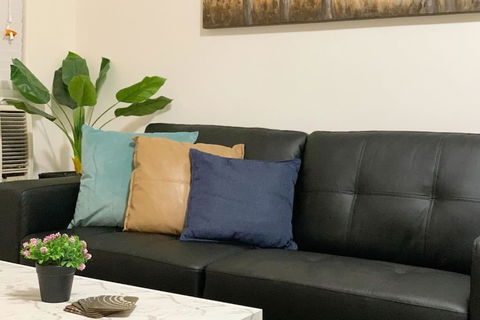 Wifi, 2 Air-cons, Campbelltown Courtyard West - Holiday Sunshine Coast 1